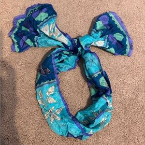 ⭐️ Oscar de La Renta Women’s silk scarf 51”x  9.5”